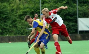Nicklas Reinhard (in maglia bianco-rossa)